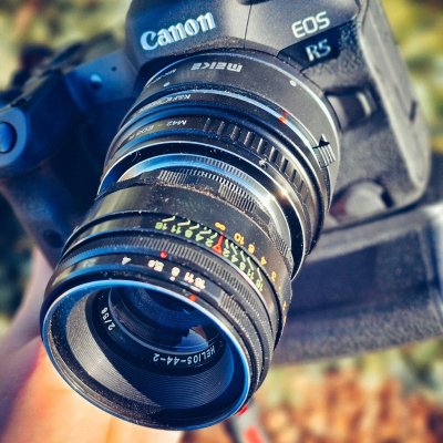 Helios 44m-2 58mm f2.0 lens modded with a reversed front element. Made in the USSR in the 80s, most likely. Attached to my Canon EOS R5 body using an M42 to RF mount adapter.